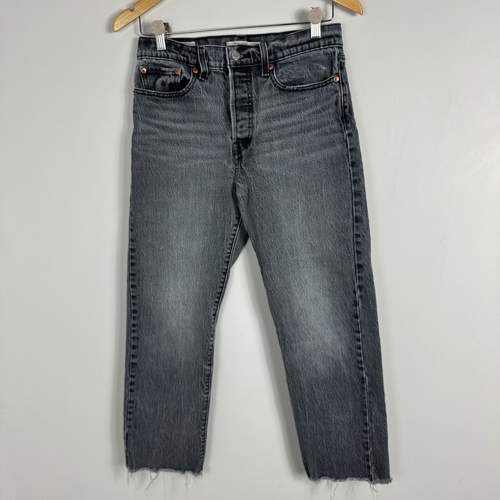 Levis Wedgie Straight‎ Jeans Grey Raw Hem Womens Size 27  Denim Button Fly Jean